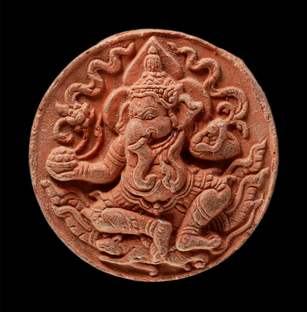 พระผงกล่องขาว17 (203)p.jpg - พระพิฆเนศ ท้าวสุรนารี จ.นครราชสีมา เนื้อผงพุทธคุณ ผงว่าน ผงสีแดง | https://kamulet.in.th